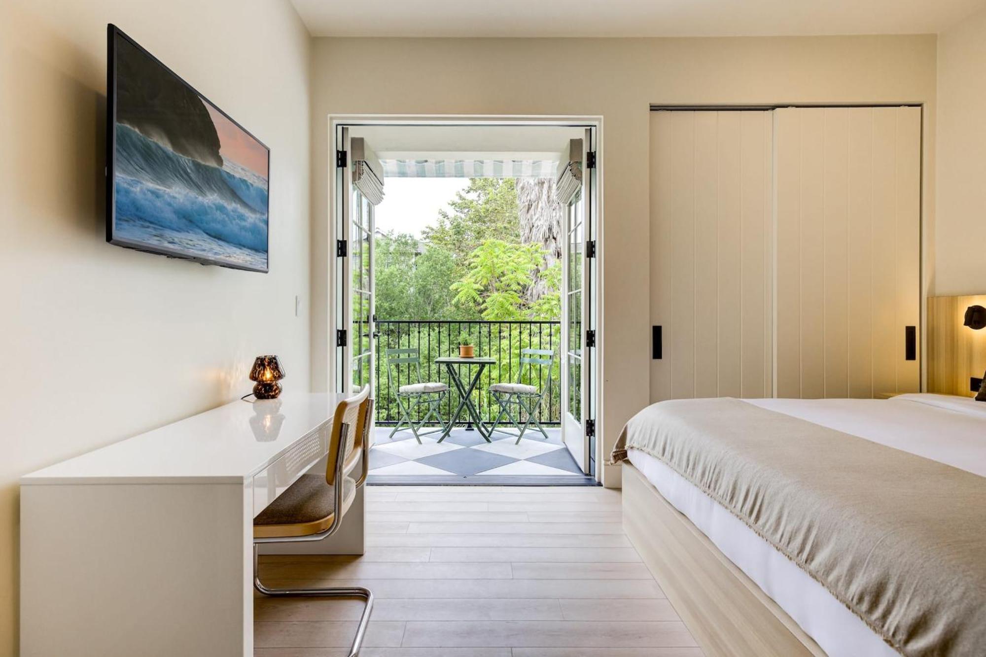 Casa De La Vina - Boutique Apartments In Downtown Santa Barbara Bagian luar foto