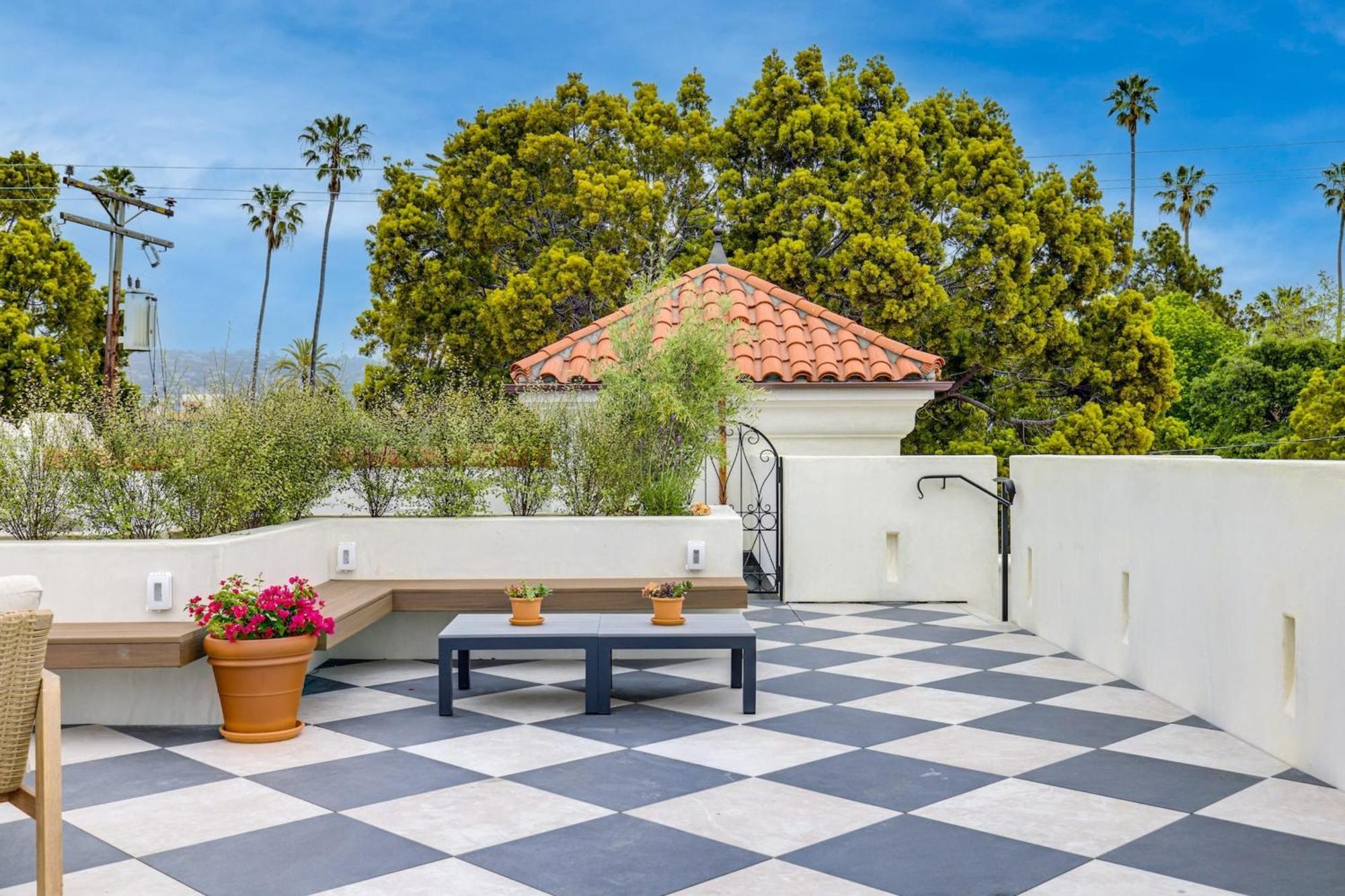 Casa De La Vina - Boutique Apartments In Downtown Santa Barbara Bagian luar foto