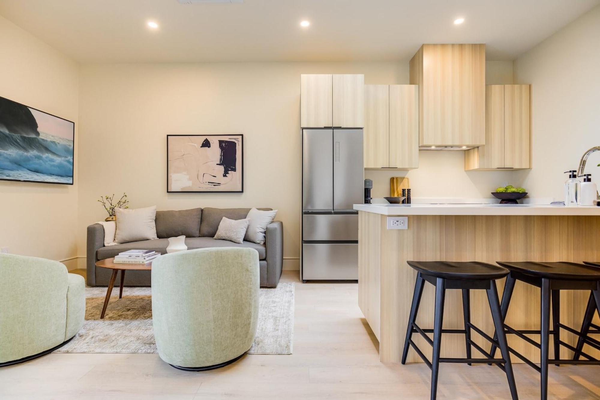 Casa De La Vina - Boutique Apartments In Downtown Santa Barbara Bagian luar foto