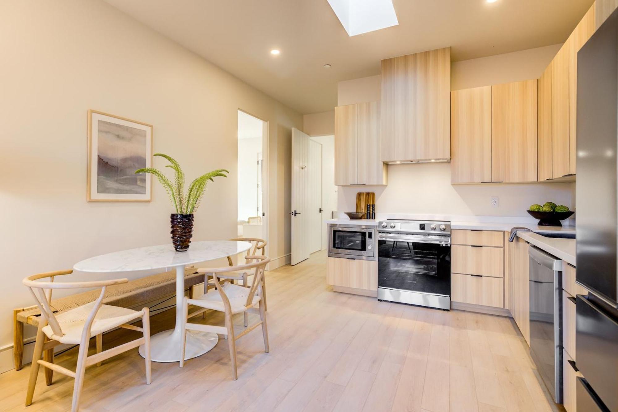 Casa De La Vina - Boutique Apartments In Downtown Santa Barbara Bagian luar foto